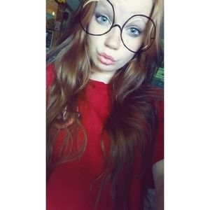 Meet your Posher, Kasandra